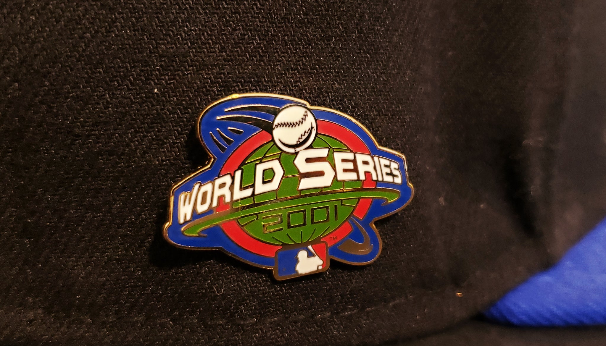 2001 World Series Pin – The Notorious Pin